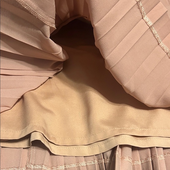 J. Crew Light Pink A-Line Pleated Skirt, Size 6 - Picture 4 of 6